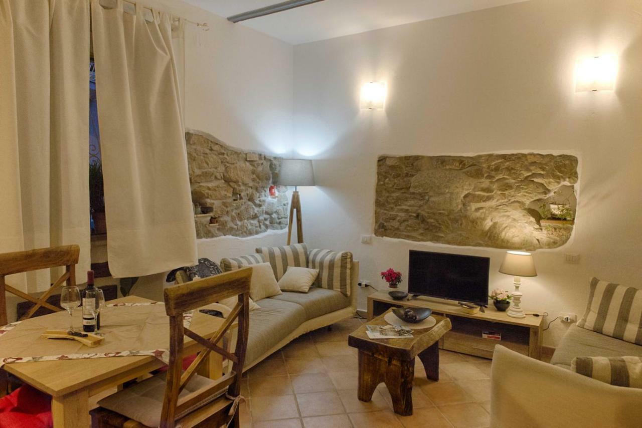 La casetta al centro di Olbia Esterno foto